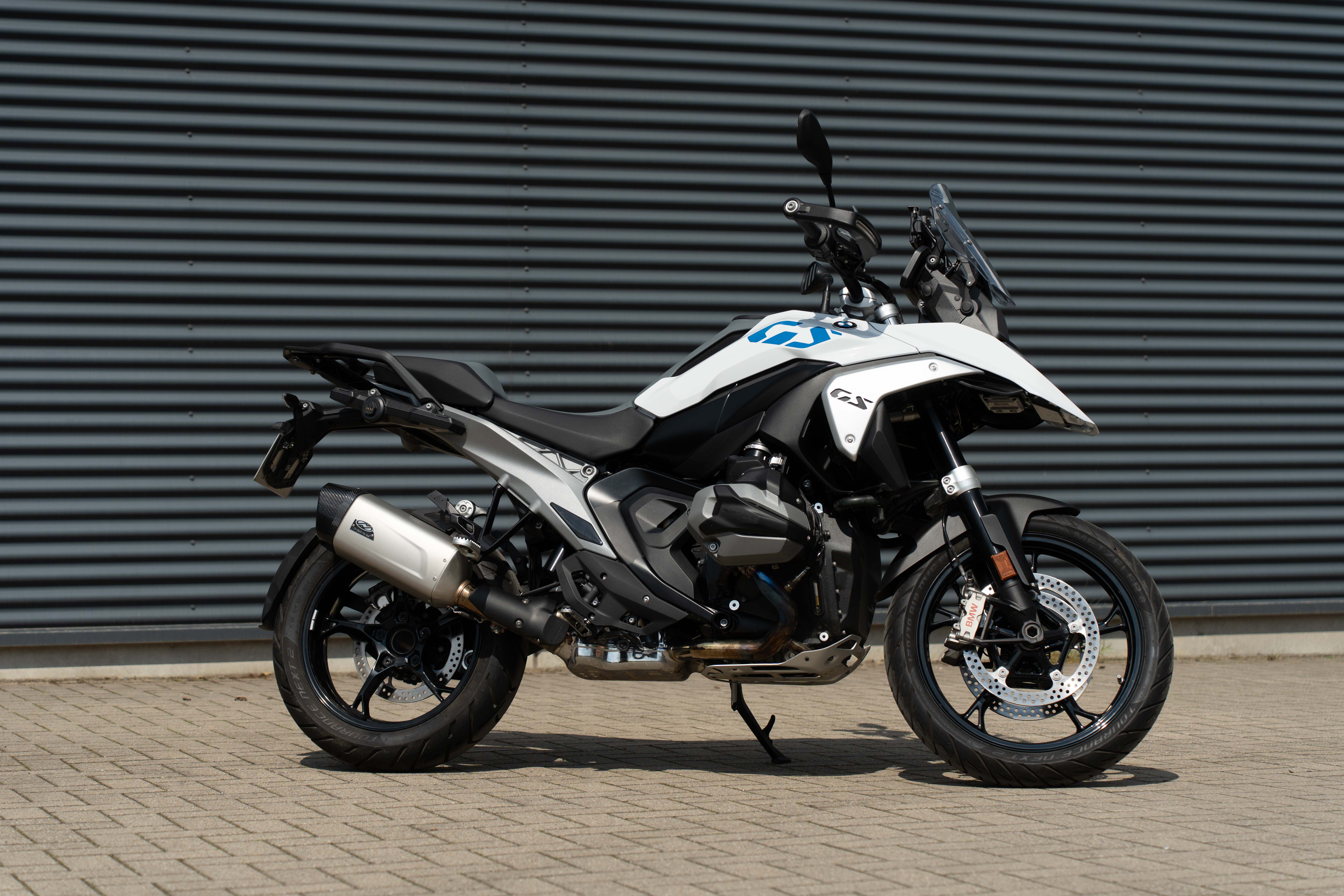 BMW R 1300 GS exhaust | Dr. Jekill & Mr. Hyde | The Exhaust